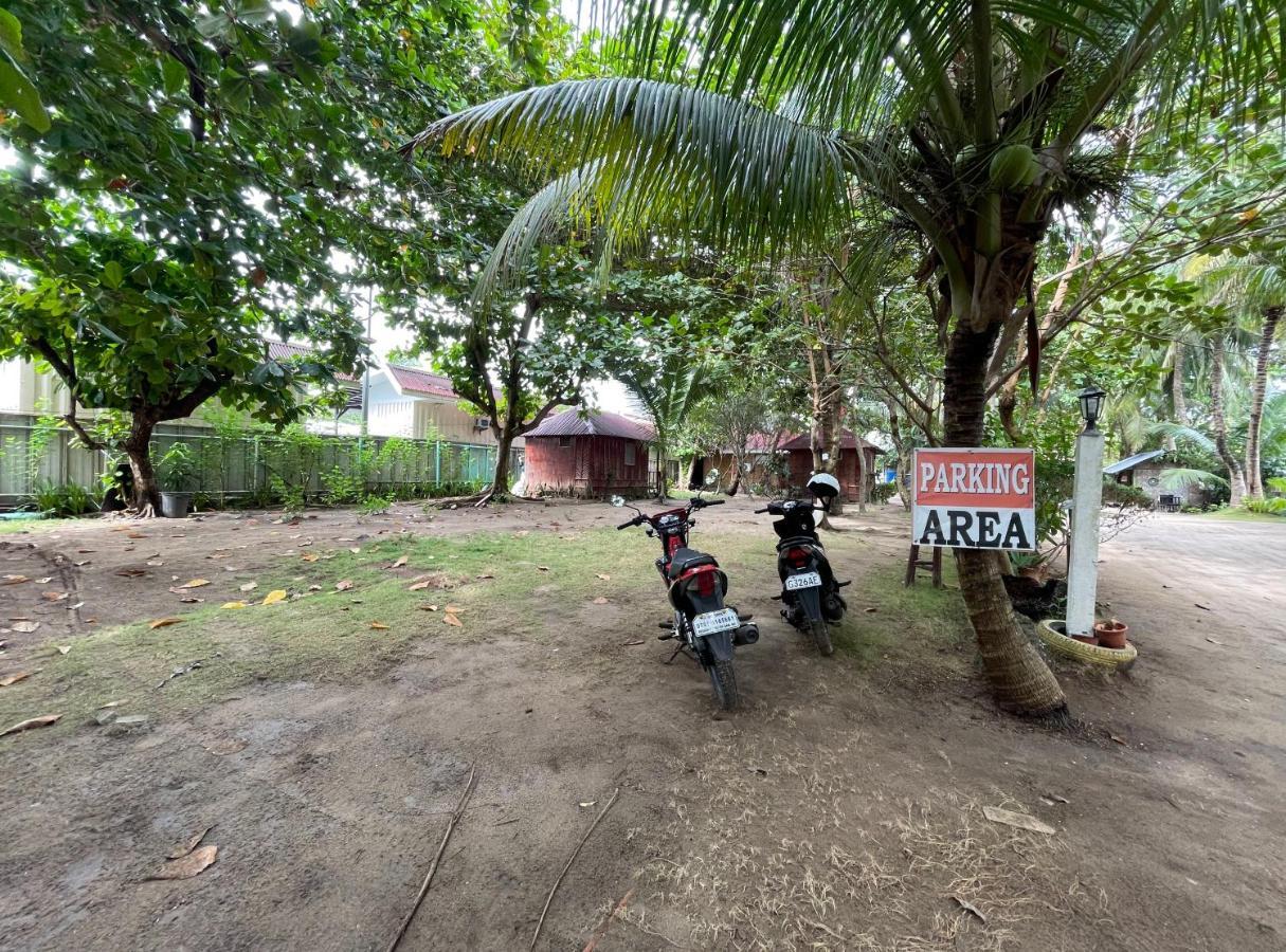 Beach Placid Resort Powered By Cocotel Ocoy Esterno foto