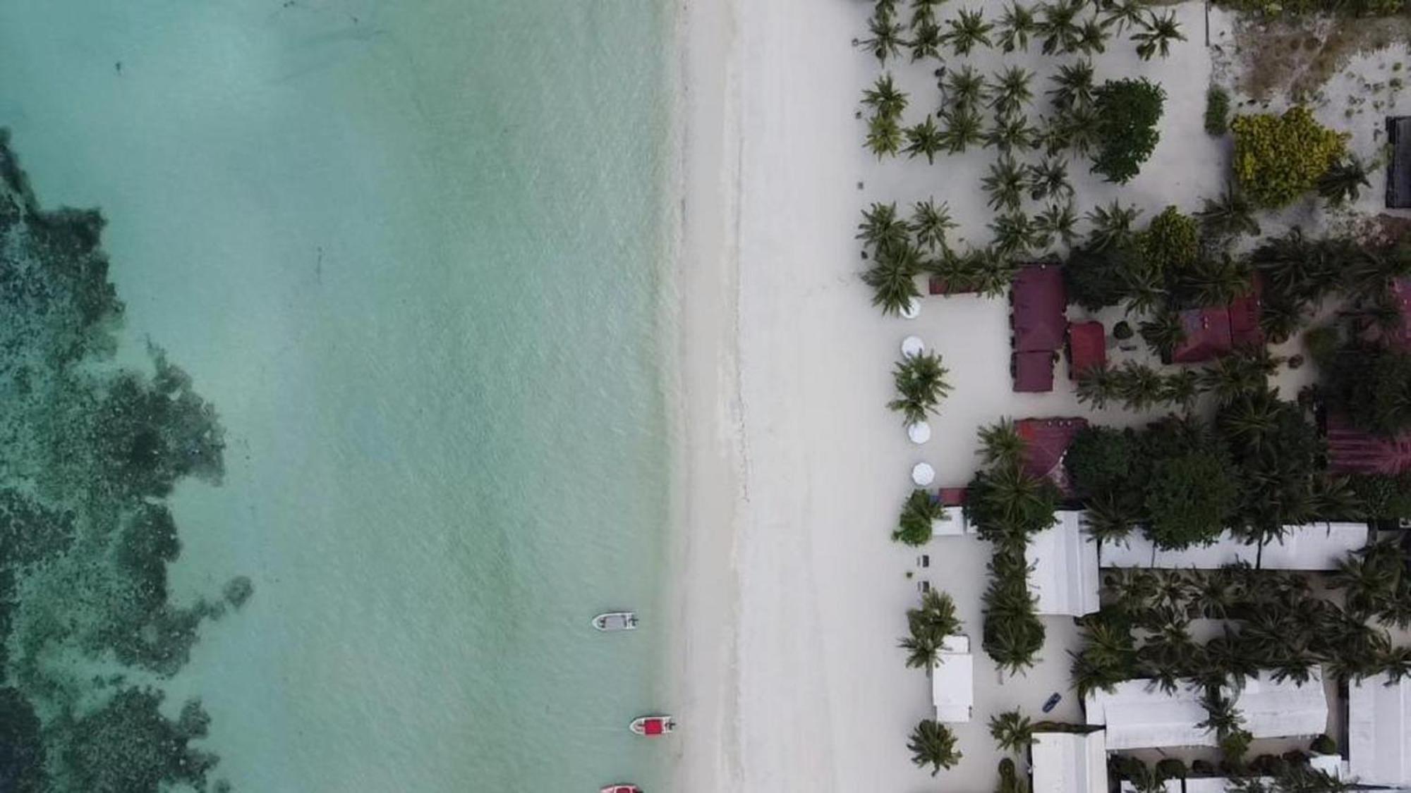 Beach Placid Resort Powered By Cocotel Ocoy Esterno foto