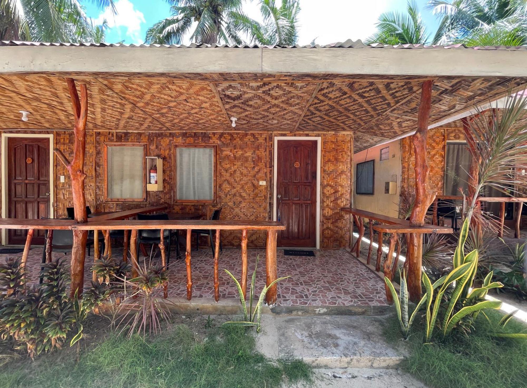 Beach Placid Resort Powered By Cocotel Ocoy Esterno foto