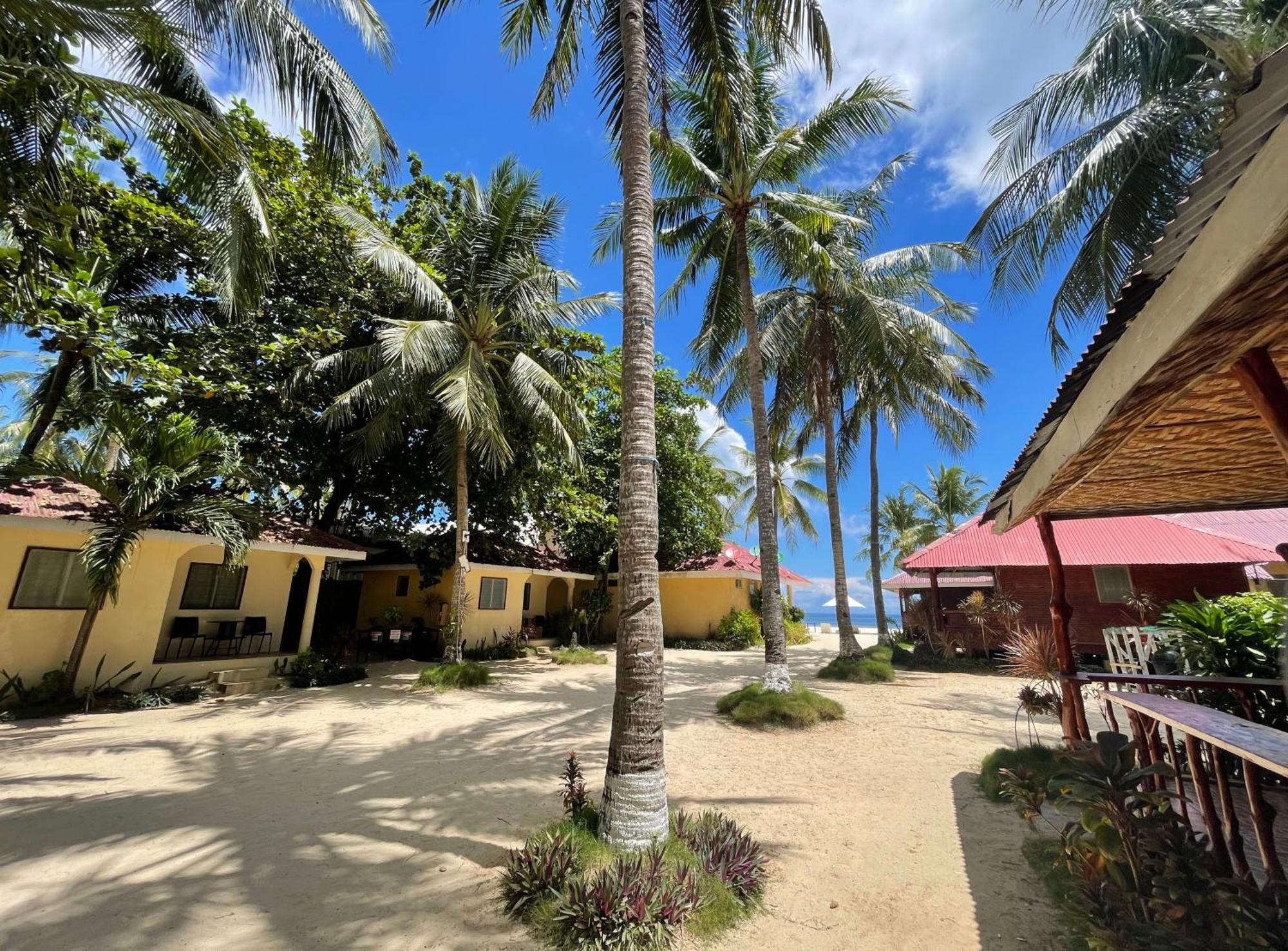 Beach Placid Resort Powered By Cocotel Ocoy Esterno foto